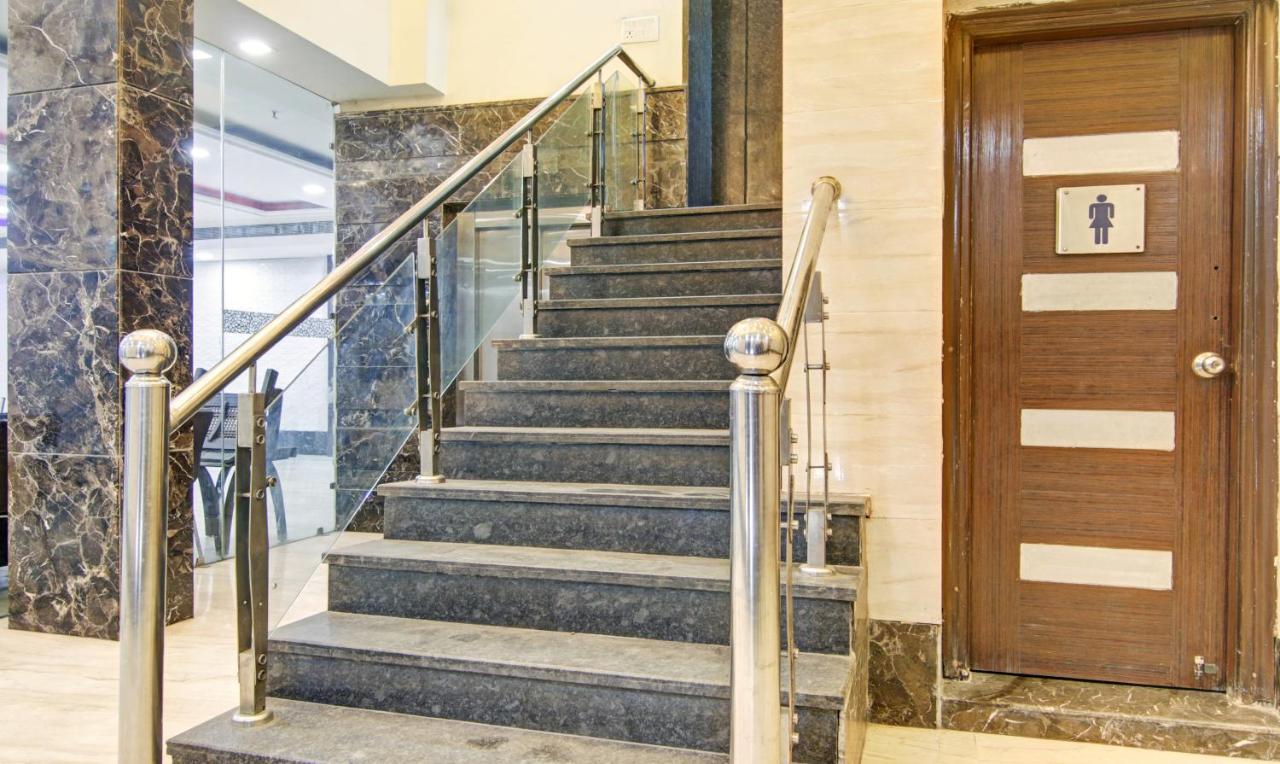 Hotel Treebo Trend Elite Neu-Delhi Exterior foto
